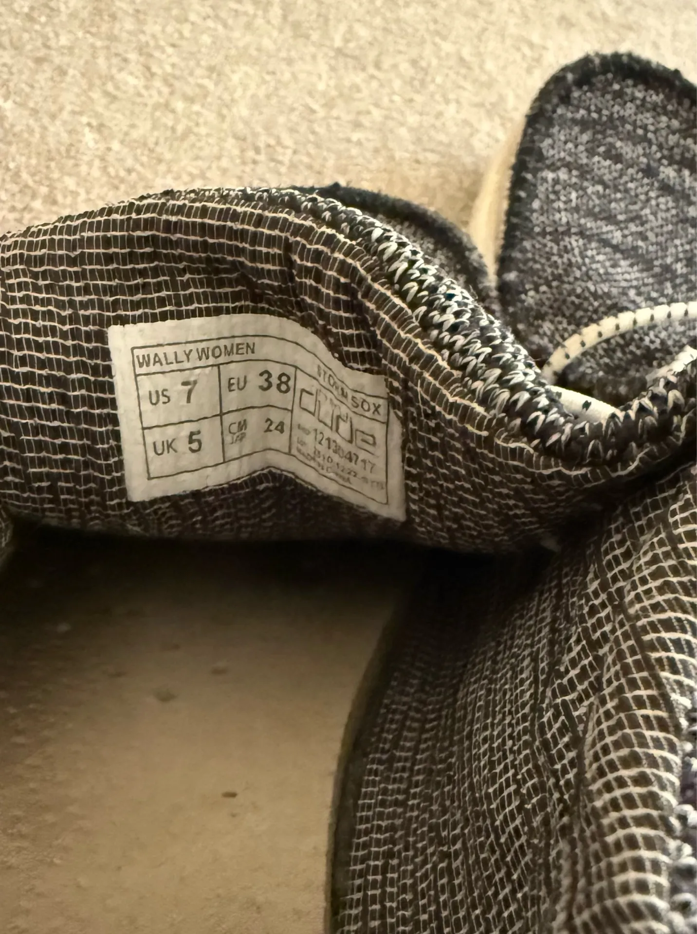 Hey Dude Shoes - Image 2