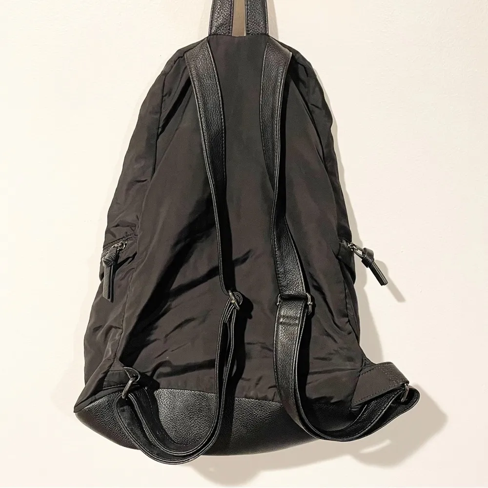 Fabletics Black Full Zip One Shoulder Sling Athletic Backpack - Image 5