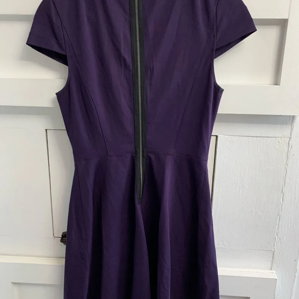 Dress with beaded collar - Image 4