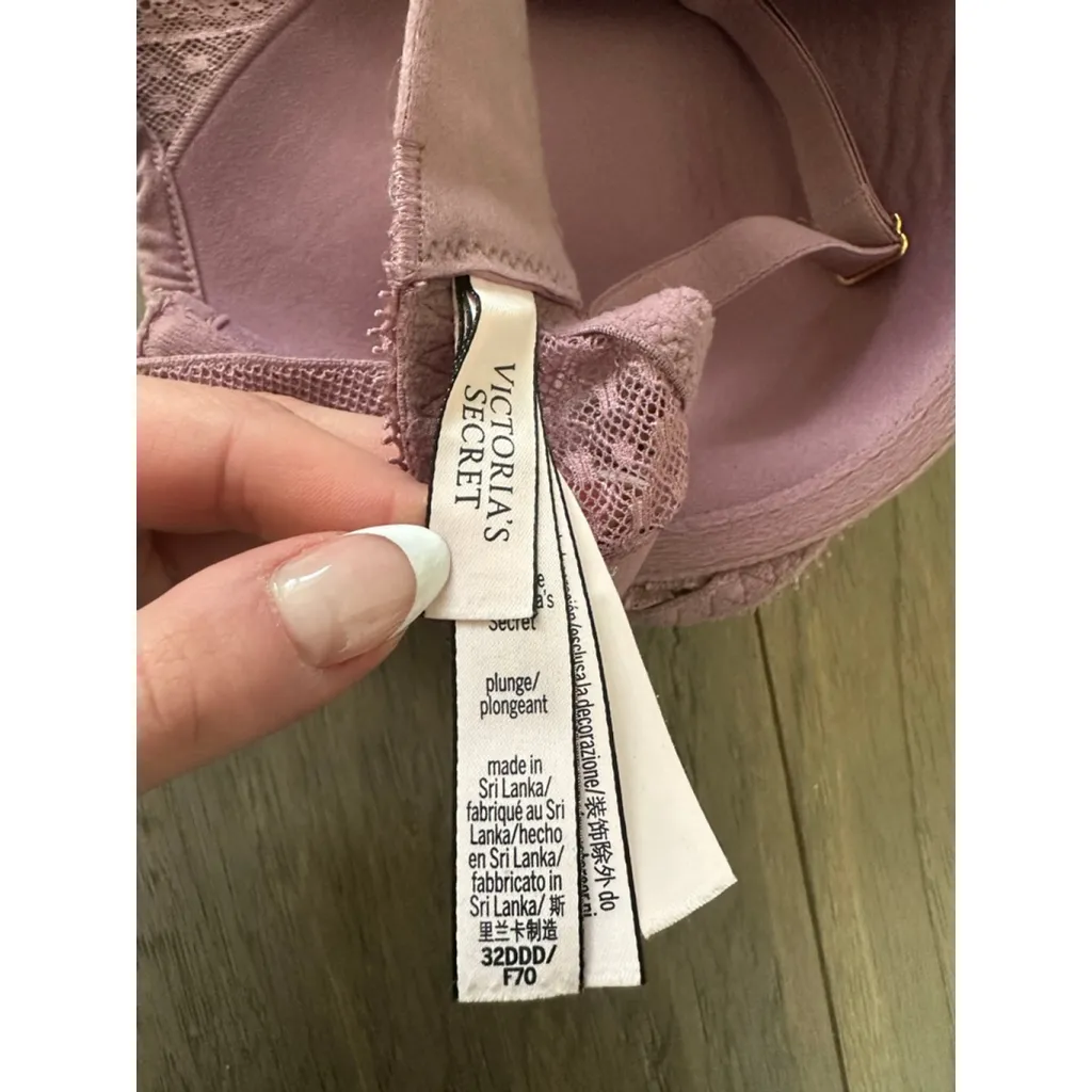 Women's Victoria's Secret Bras 32DDD Purple & Beige Plunge - Set of 2 - Image 5