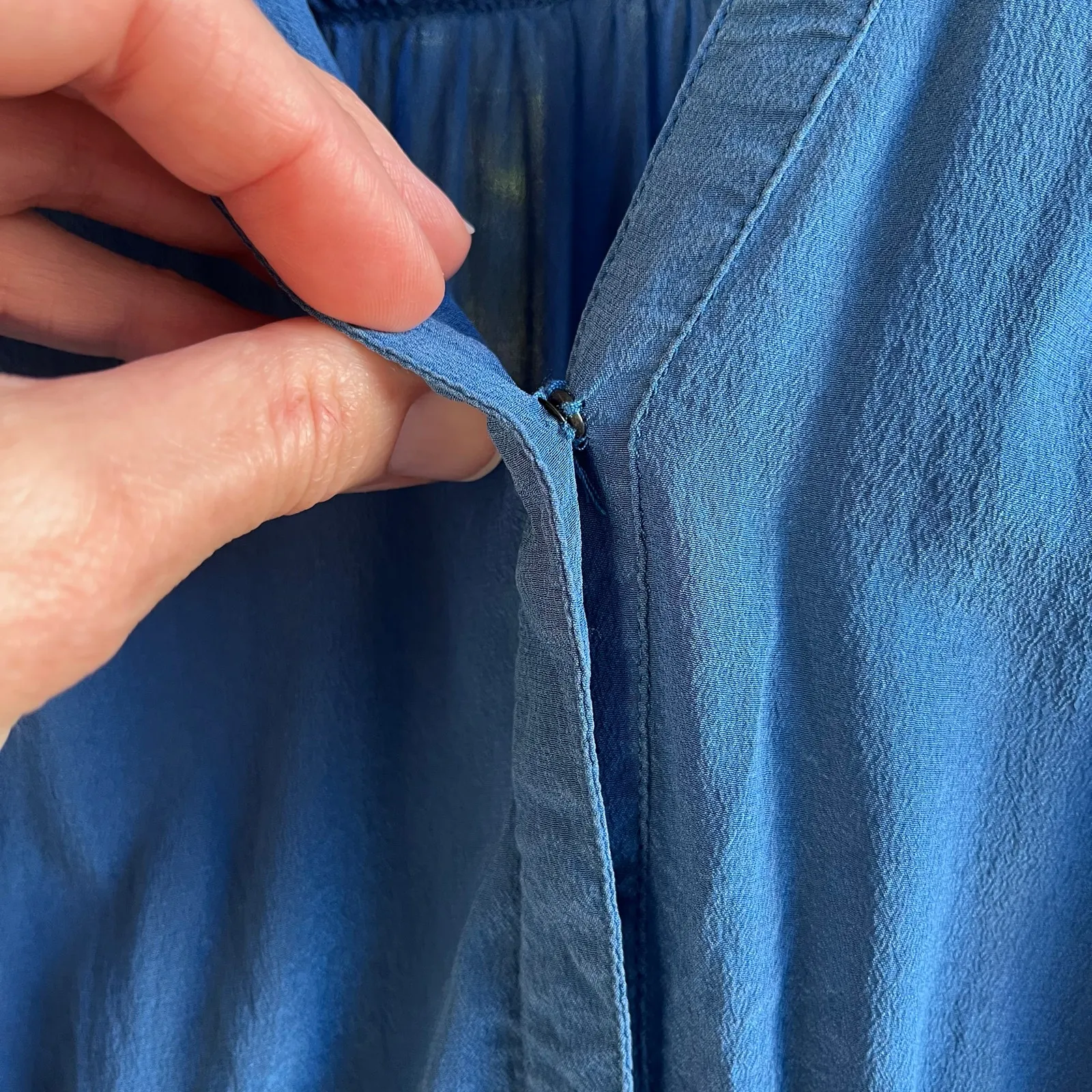 Anthropologie Lil' Women's Blue 100% Silk Ruffled Mini Dress Size 4 - Image 6