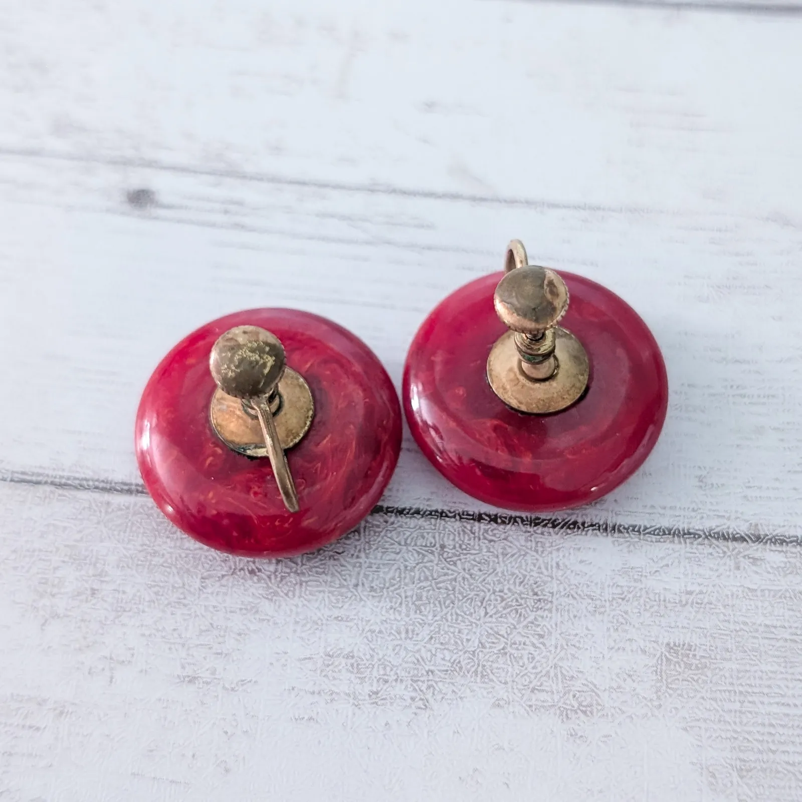 Vintage Screw On Earrings 1" Red Marbled Like Pattern - Image 5
