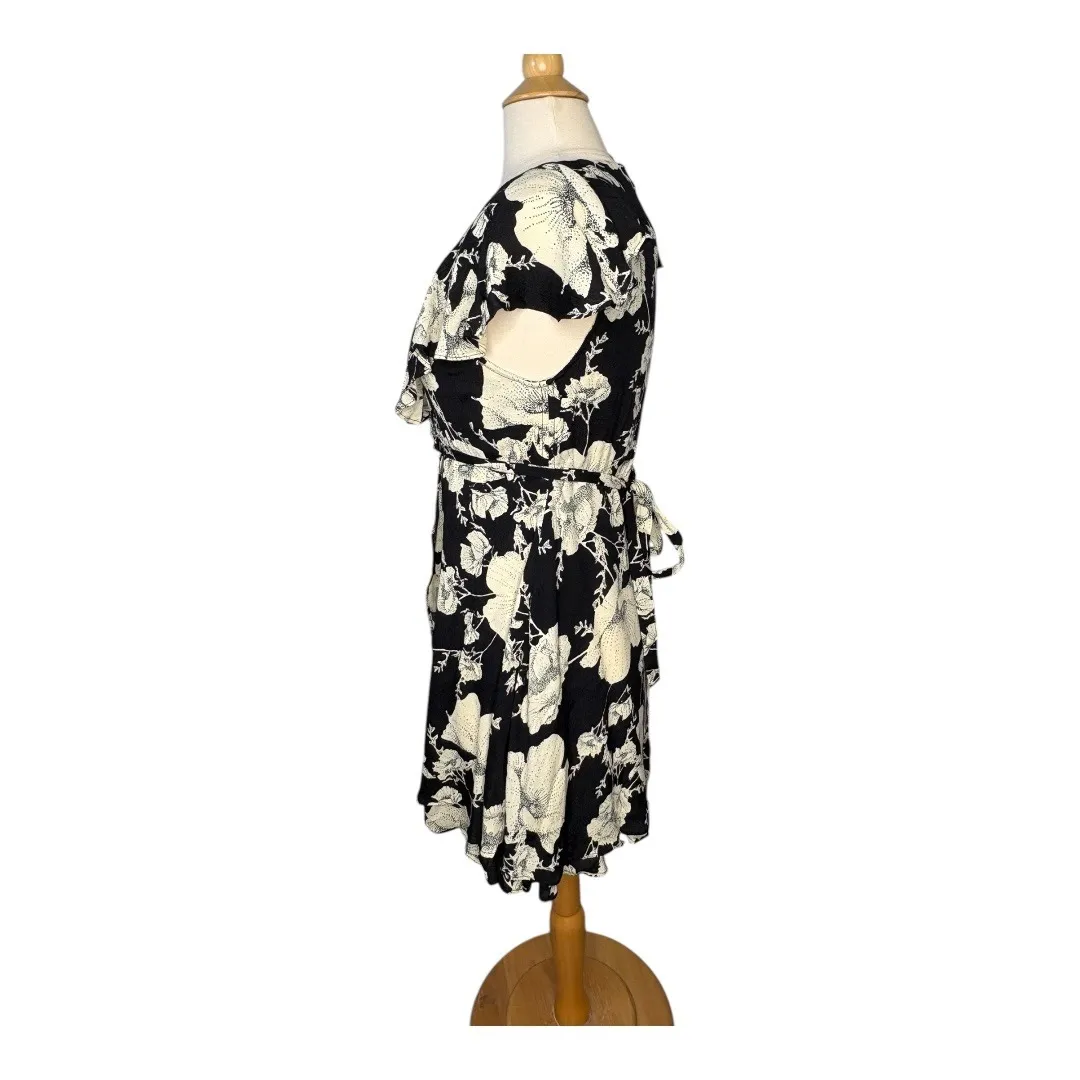 Free People French‎ Quarter Ruffled Wrap Dress Floral Black Cream Size Small New - Image 9