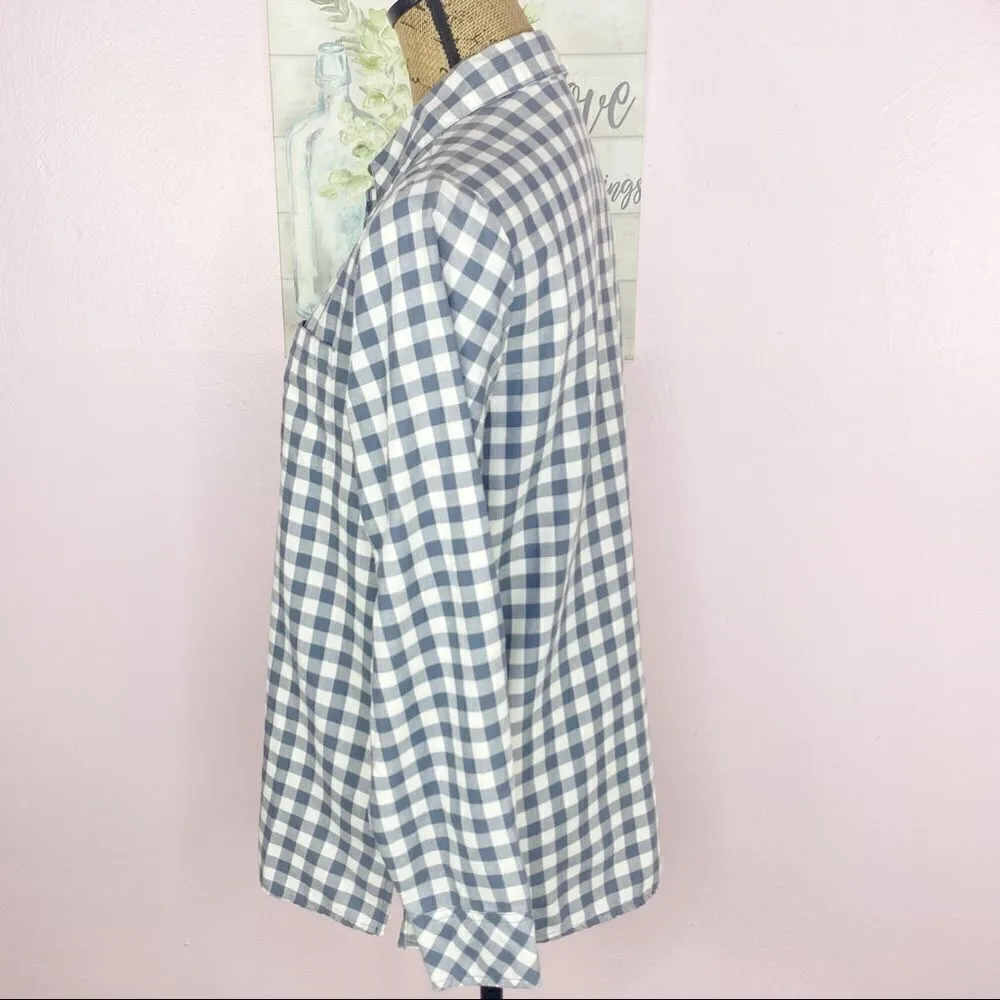 Chic Comfort Gingham Plaid Button Down Shirt Blue Ivory Small Long Sleeve - Image 2