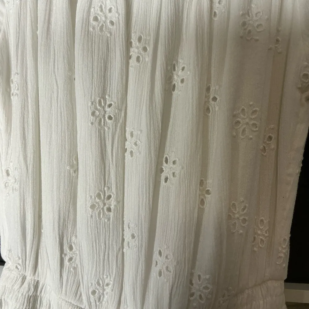 Hollister White Eyelet Romper - Image 6