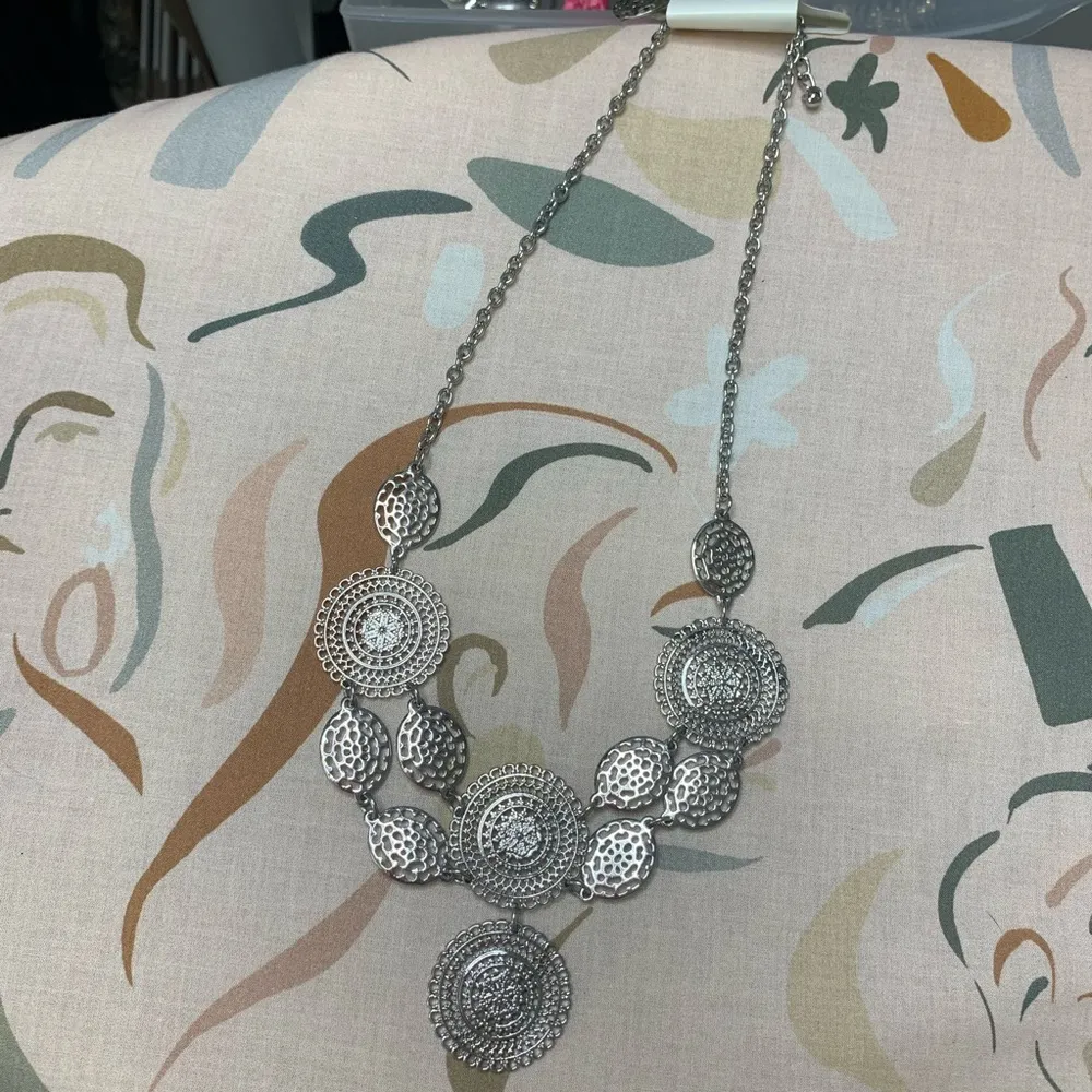 NWT Silver Chain Necklace and Earrings - Image 6