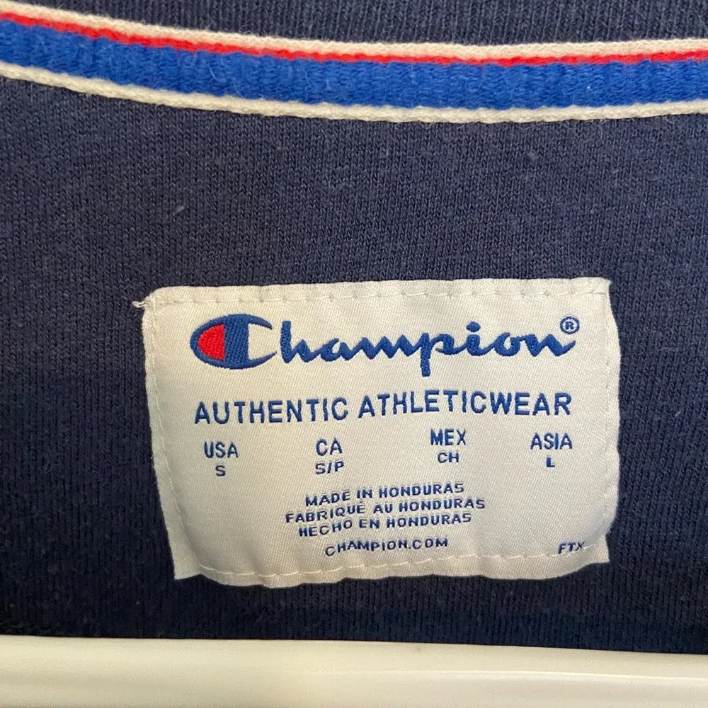 EUC | Champion women’s navy blue‎ logo crewneck — small - Image 4