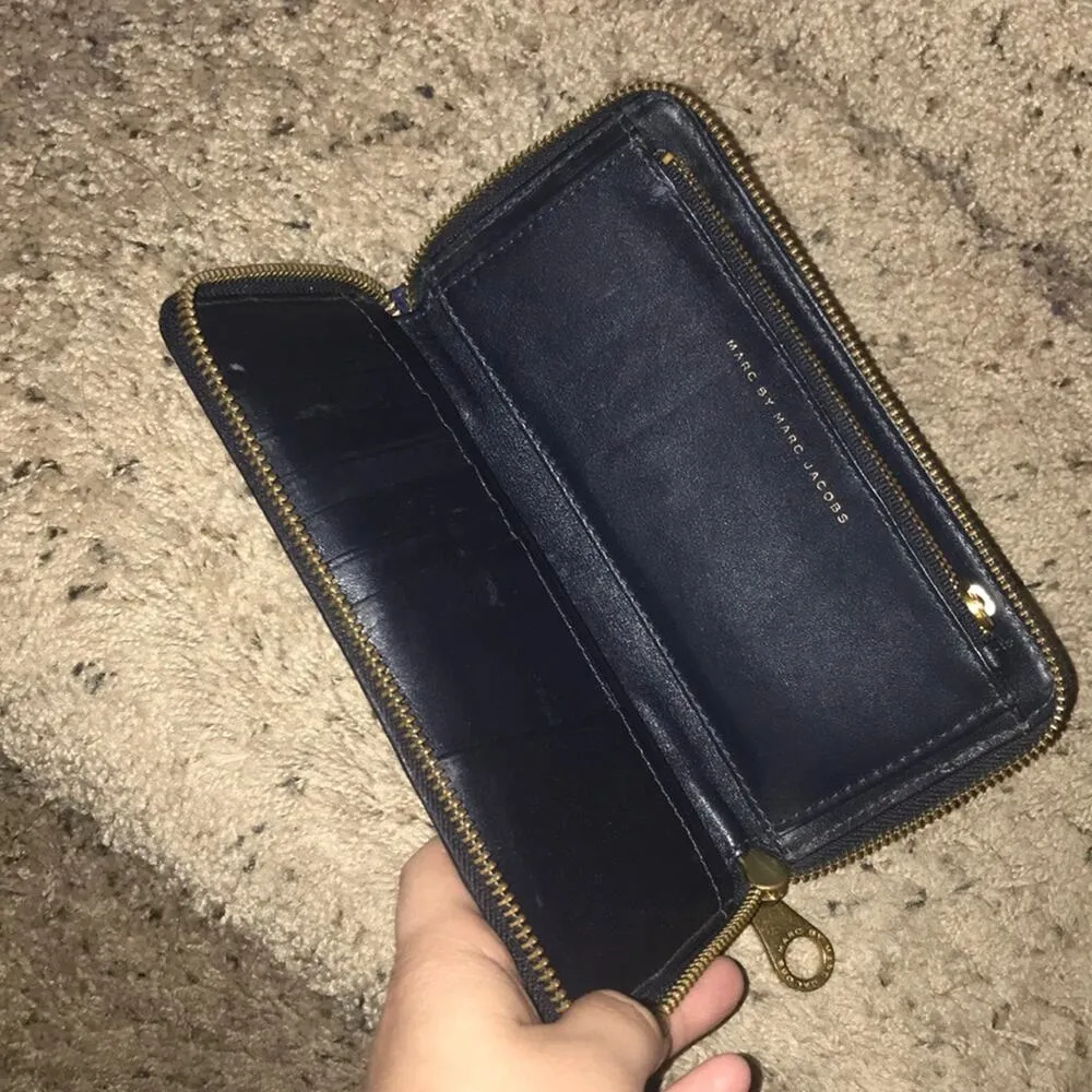 Marc by Marc Jacobs blue colorblock wallet - Image 5