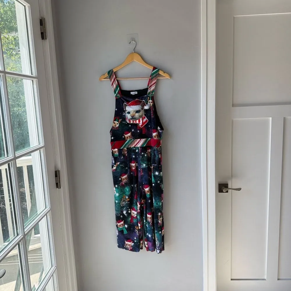 Christmas Cat Jumpsuit Eyeshadow Medium Green - Image 3