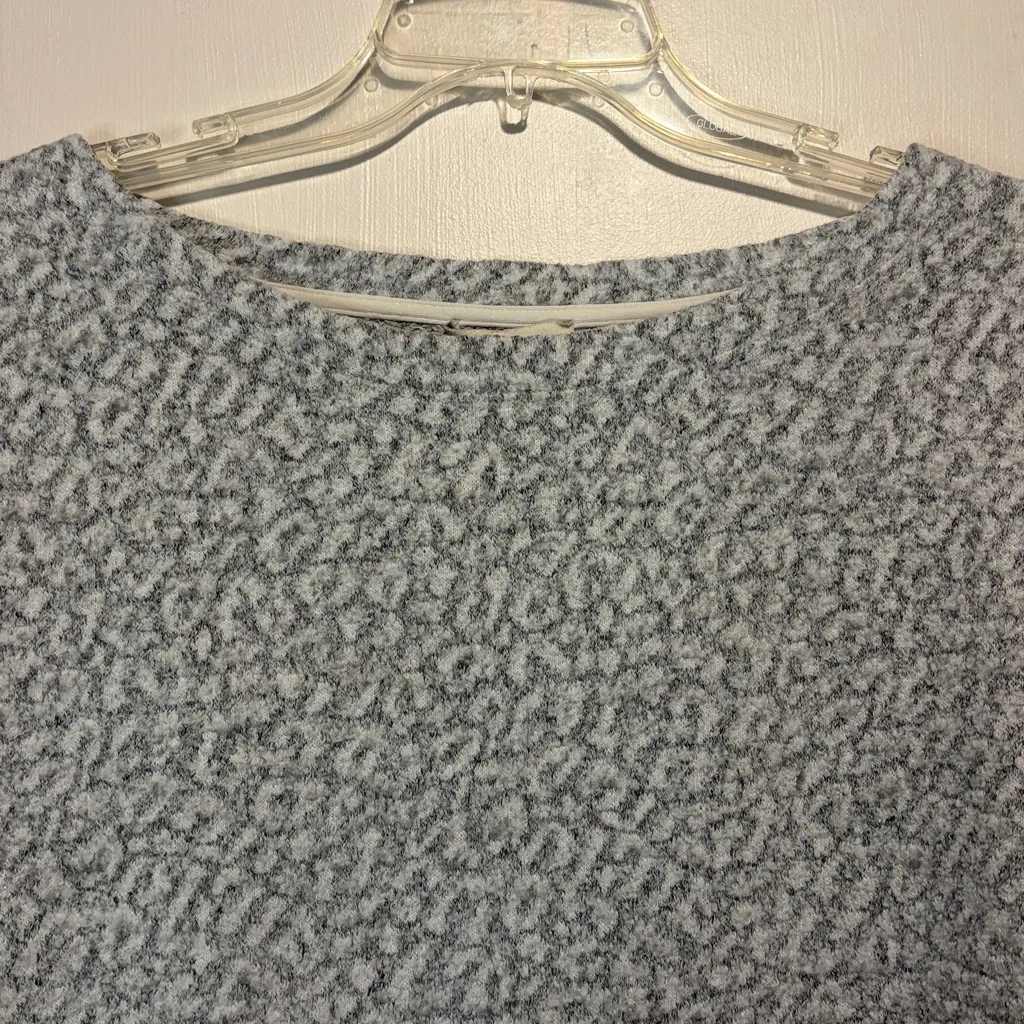 Saturday Sunday for Anthropologie Grey White Print Boxy Crop Sweater Top Size M - Image 6