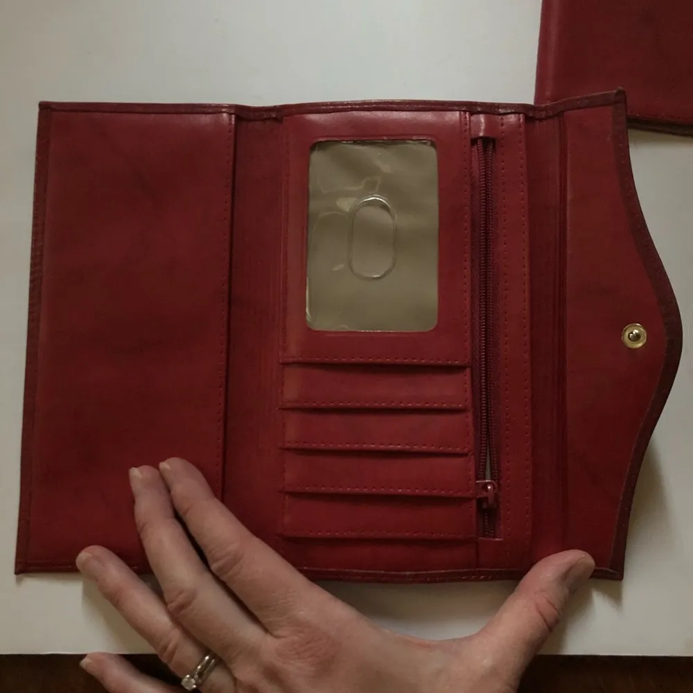 Buxton Red Wallet - Image 9