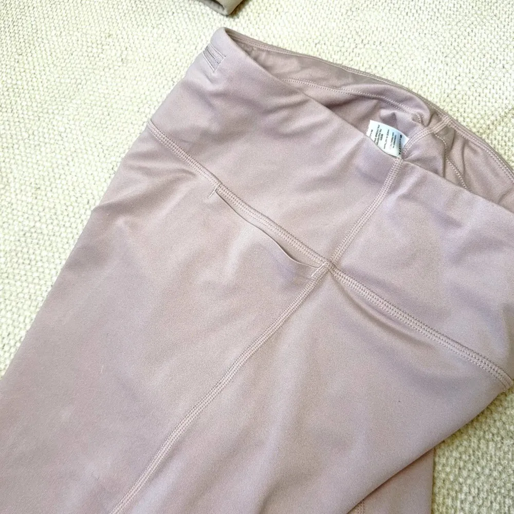 Women's Athleta Sports Bra and Leggings Set Bundle (Pink, S / XS) - Image 7