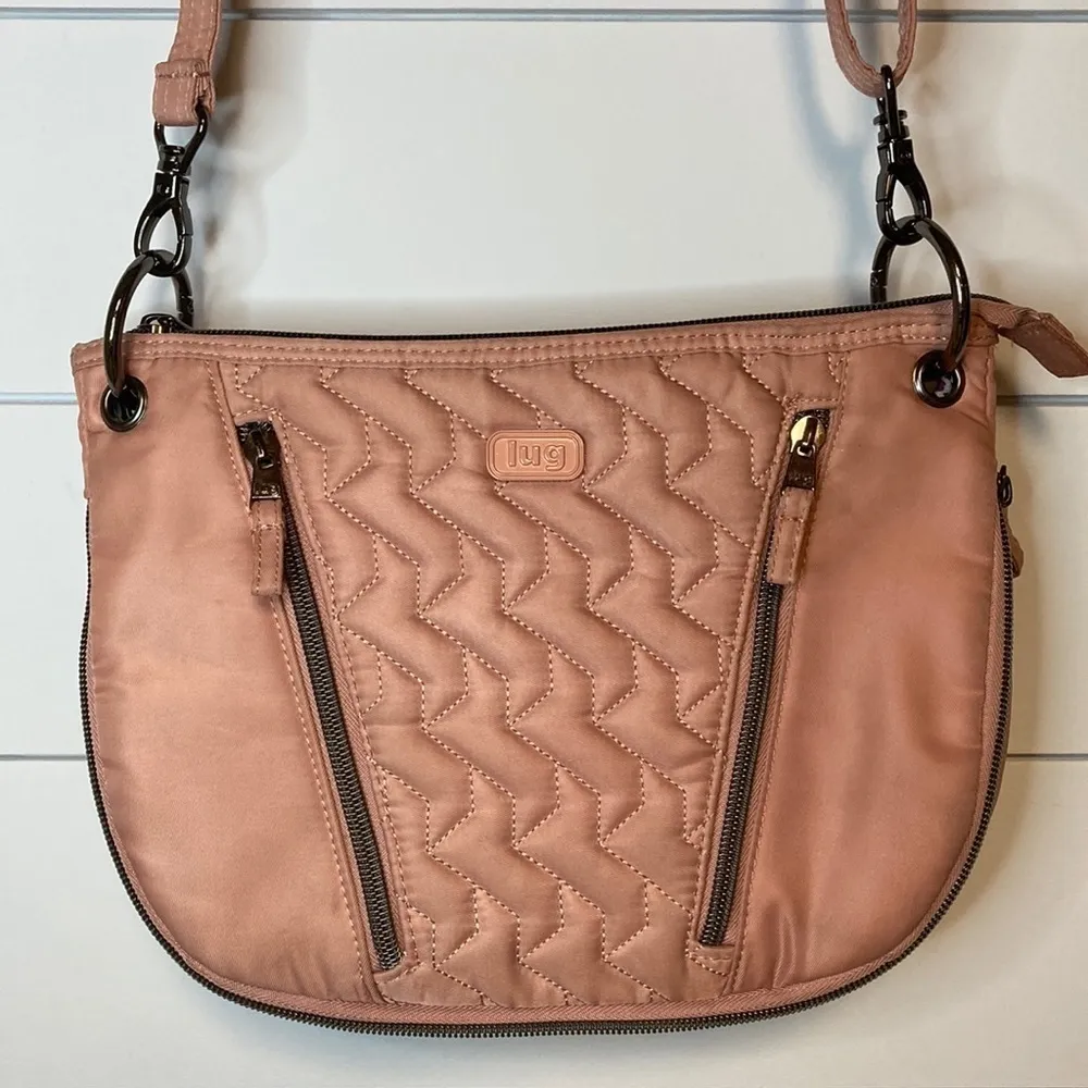 Lug Swivel RFID Quilted Shoulder Bag Pink - Image 2