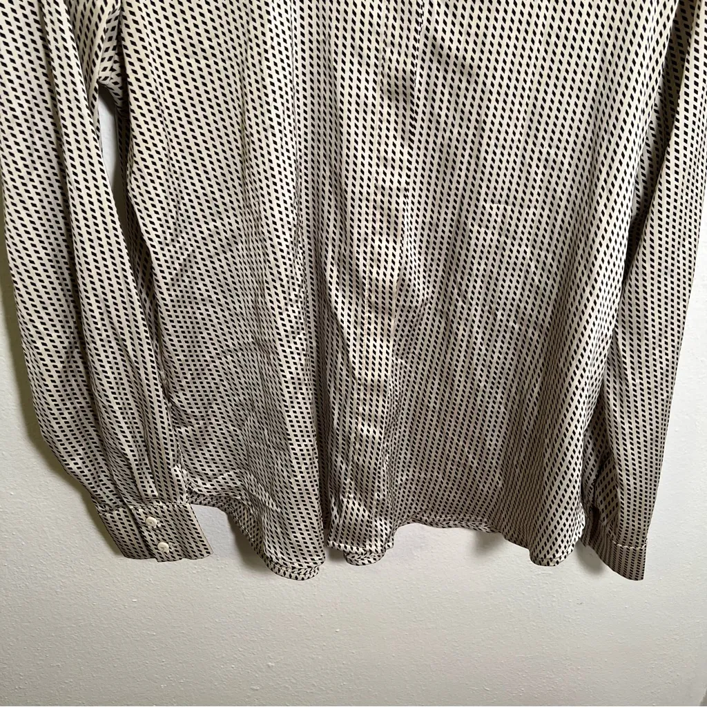 H&M Button Down Blouse Satin Cream Black Diamond M - Image 3