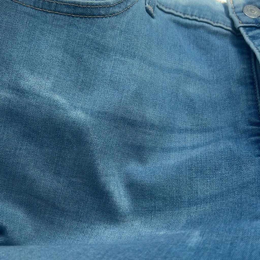 Levi’s 24W 311 Shaping Skinny Tummy Control Skinny Jeans - Image 7