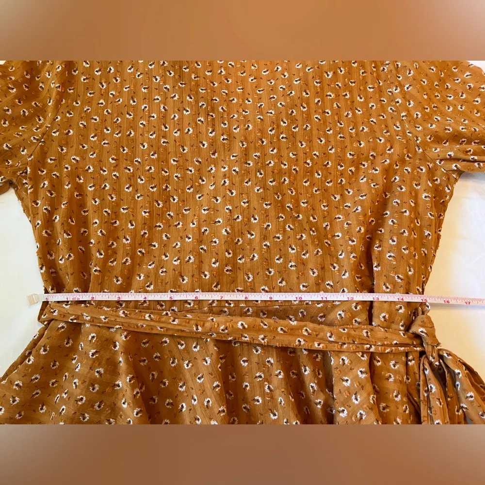 Women’s Ruffled Casual Work Wrap Blouse Size L Golden Mustard Yellow EUC - Image 6