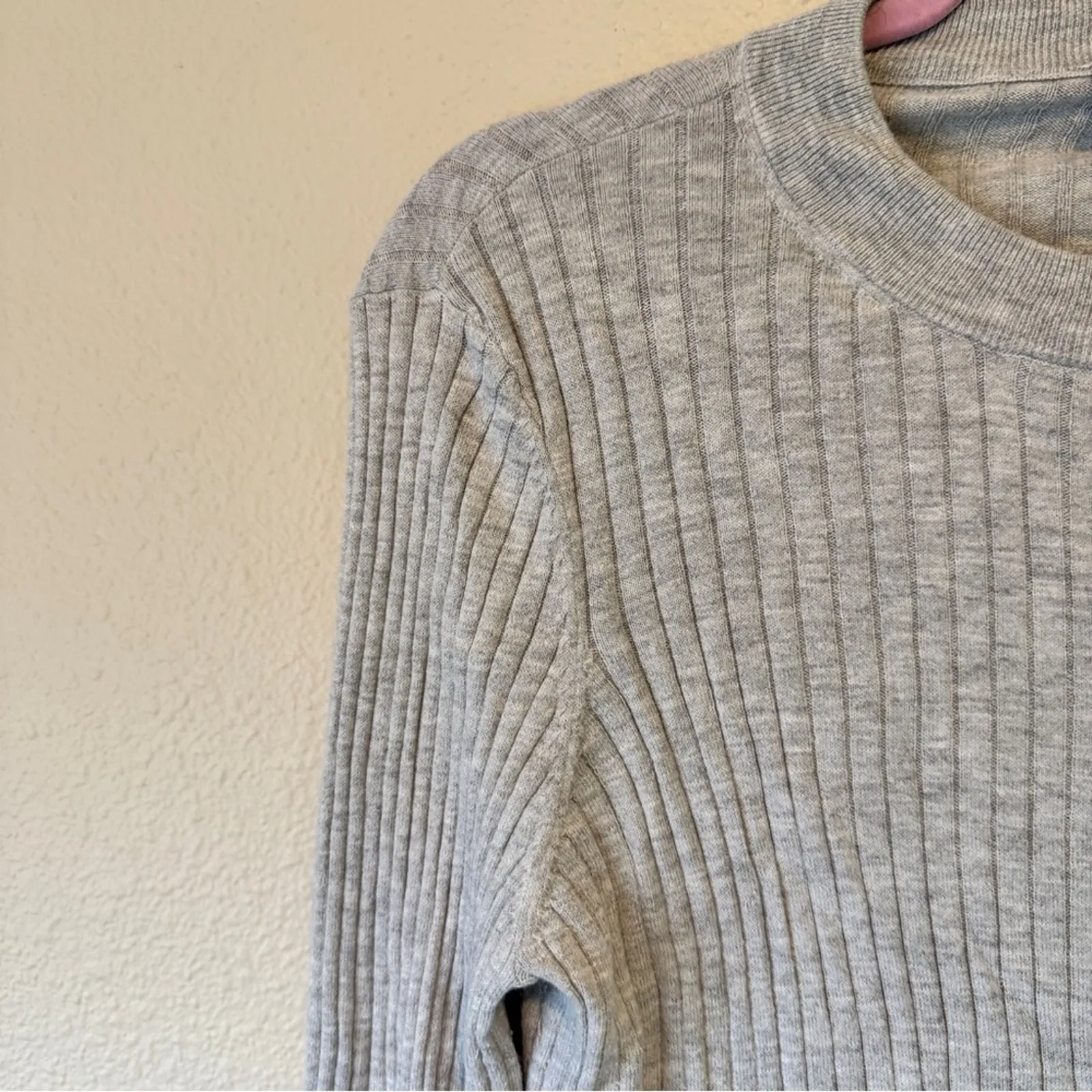 Paige Grey Ribbed Bell Sleeve Sweater Womens L Casual Classic Preppy PulloverZ - Image 3