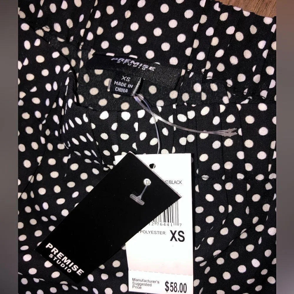 Premise off the shoulder tied 3 1/4 sleeve polka dot top NWT size Xs - Image 4