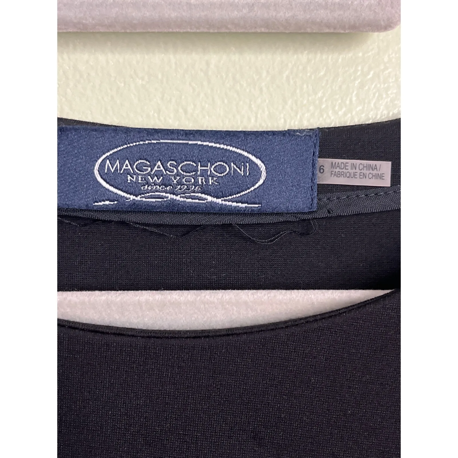 Magaschoni New York Bodycon Ponte dress with lace inserts, size 6 - Image 3