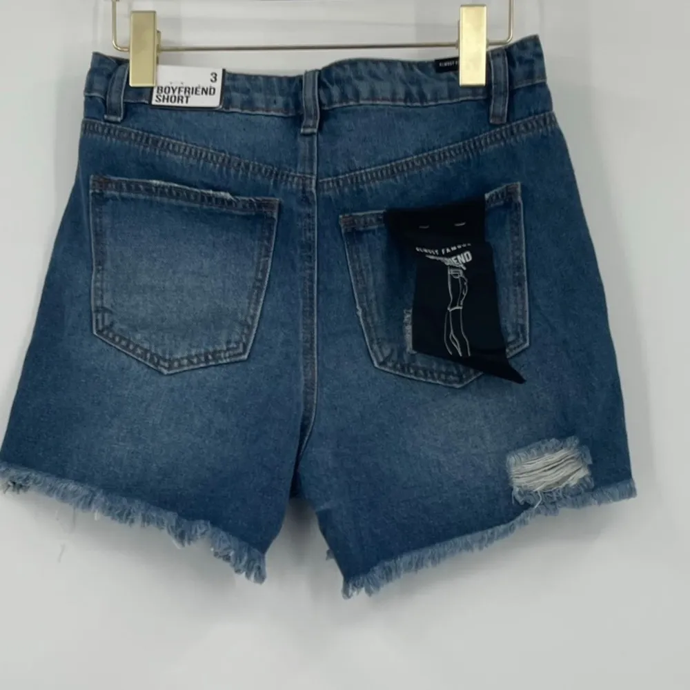 ALMOST FAMOUS BOYFRIEND SHORT IN BLUE SIZE 3 - Image 4