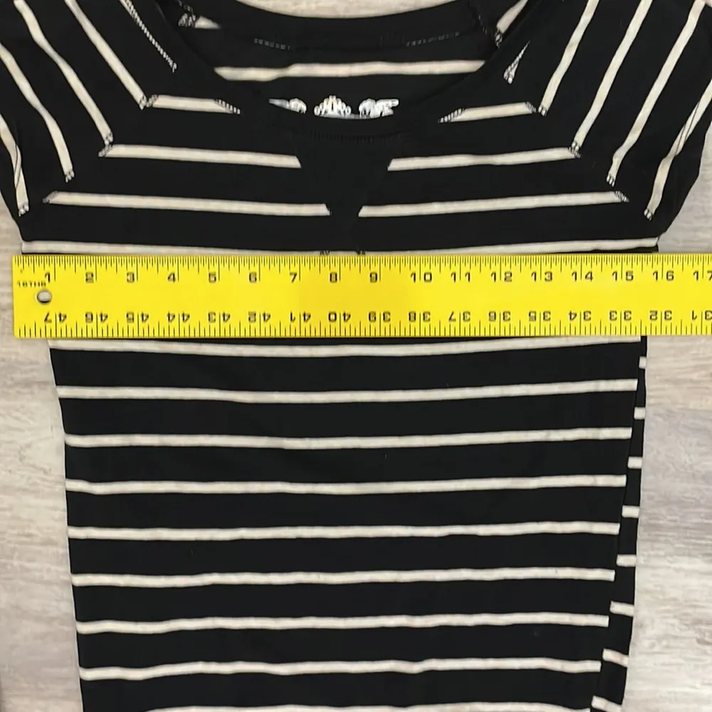Black & White Striped Short Sleeve Women's T-Shirt Size Small - Image 7