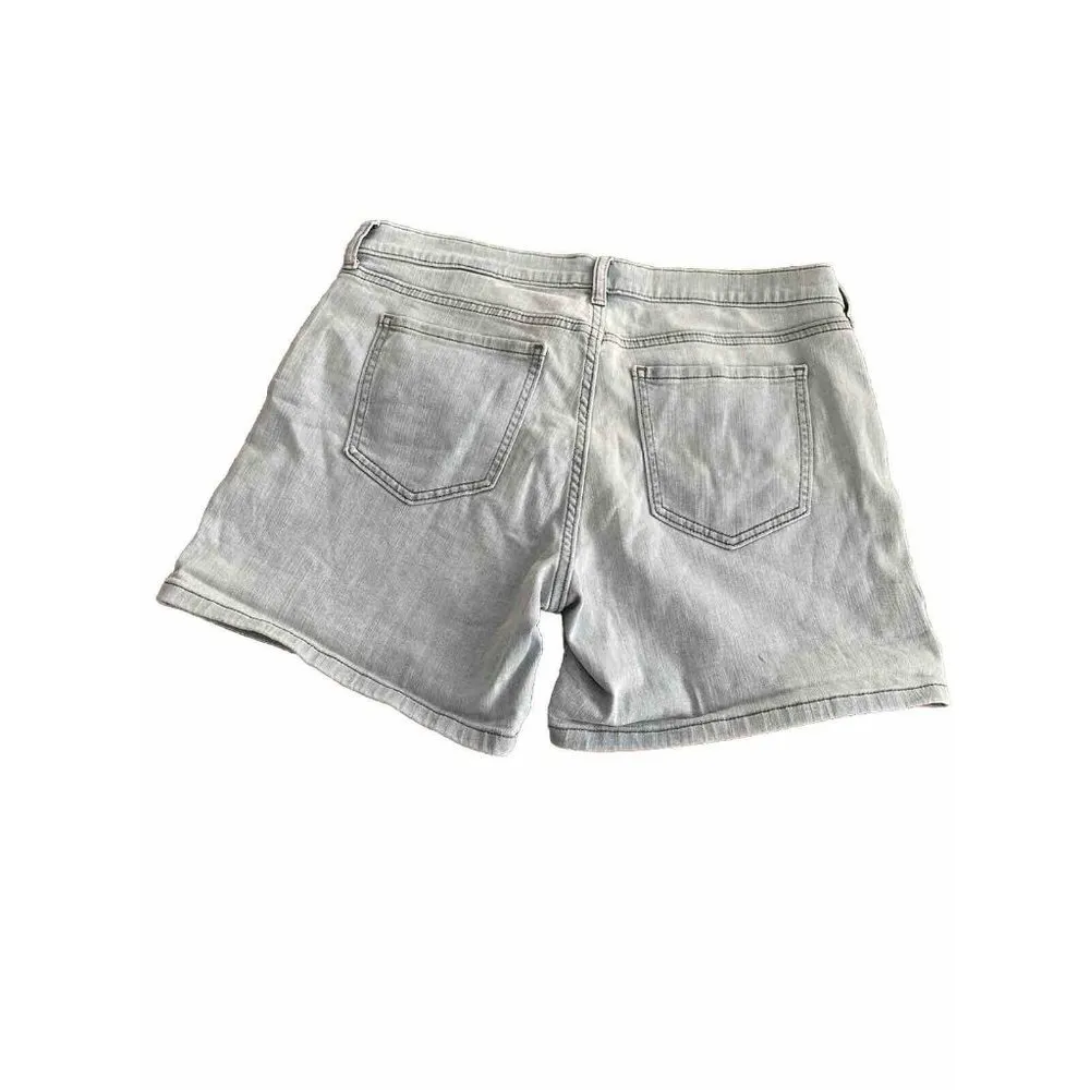 Banana Republic Premium Jean Denim Shorts Light Wash Size 8 NWT - Image 2