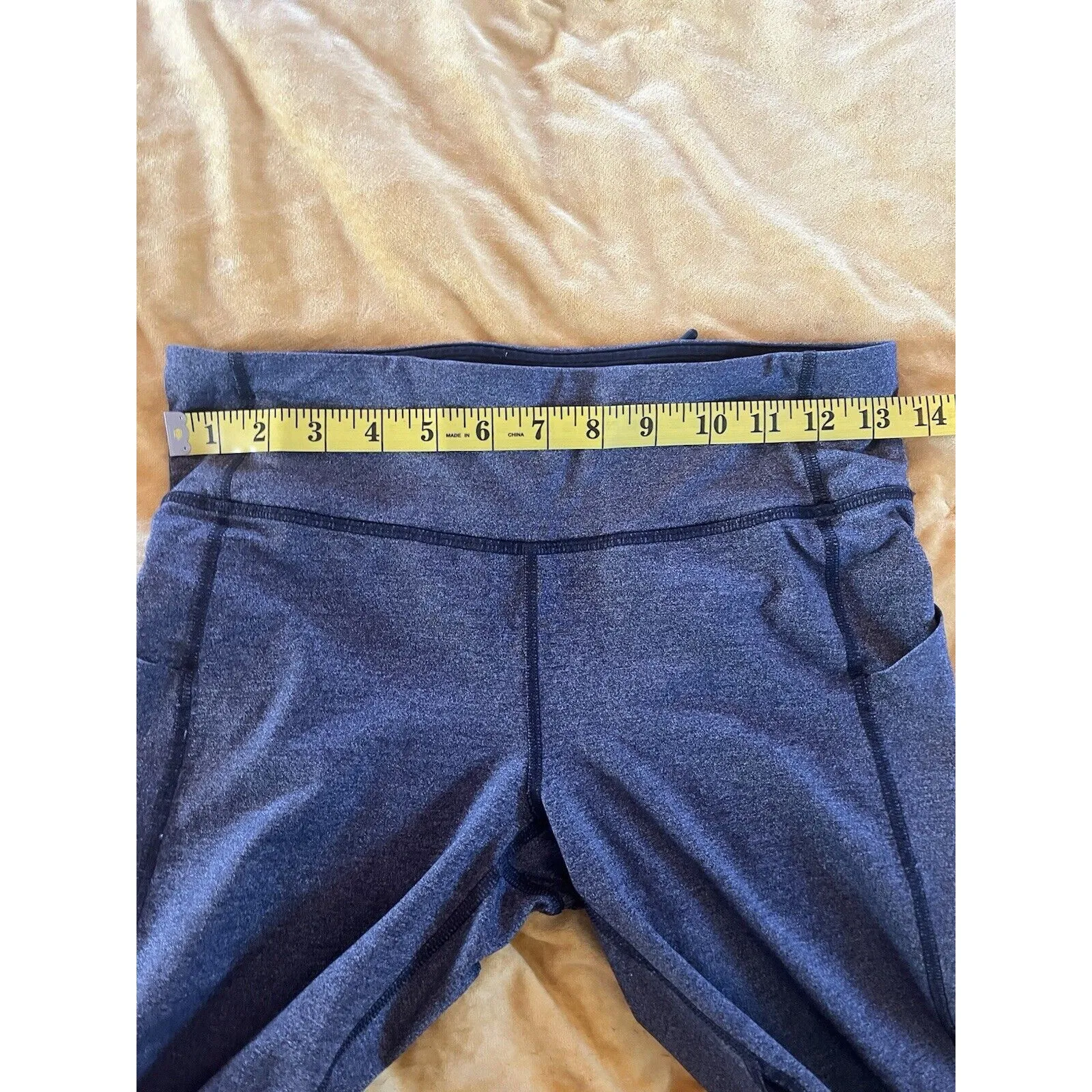 Lululemon Women's 6 Luxtreme Running Leggings Pants Gray Black 23’’ Zip Pocket - Image 4