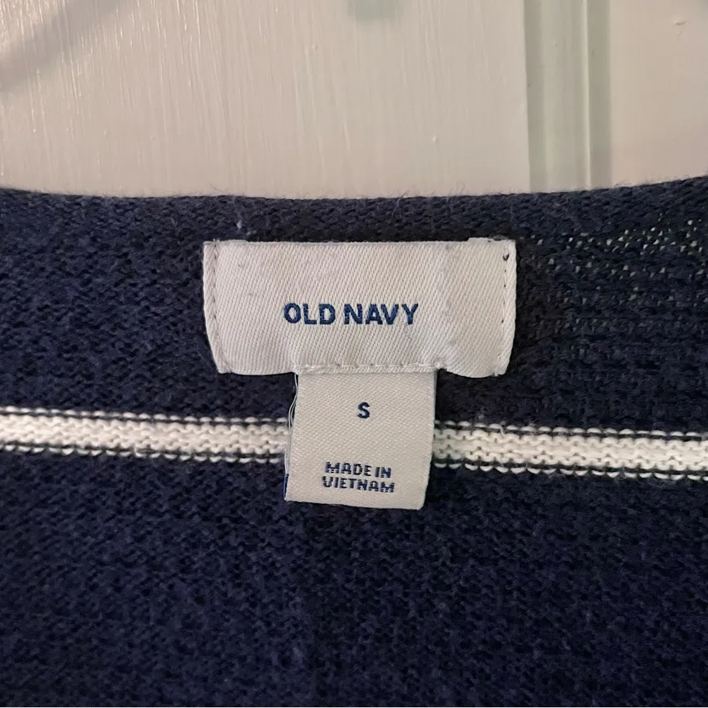 OLD NAVY Women’s Navy & White Striped V-Neck Tunic Long Sleeve Sweater - Image 6