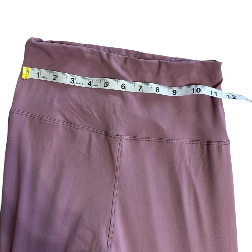 lavender purple athletic workout yoga high rise stretchy pants size s/m - Image 3