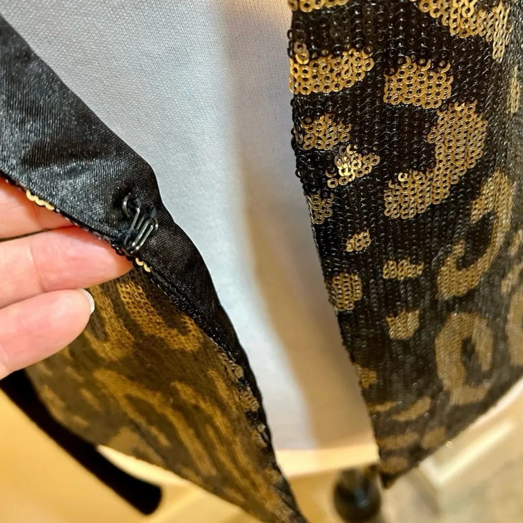 Vintage 90s Caché Sequin Animal Print Cardigan Sweater - Size Small💛 - Image 8