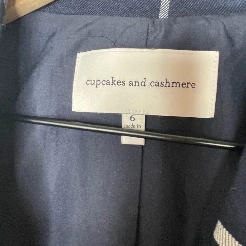 𝅺Cupcakes & Cashmere Navy Windowpane Blazer - Image 4