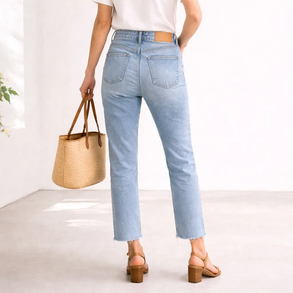 Citizens of Humanity Daphne Crop Jeans 26 High Rise Straight Raw Hem - Image 2