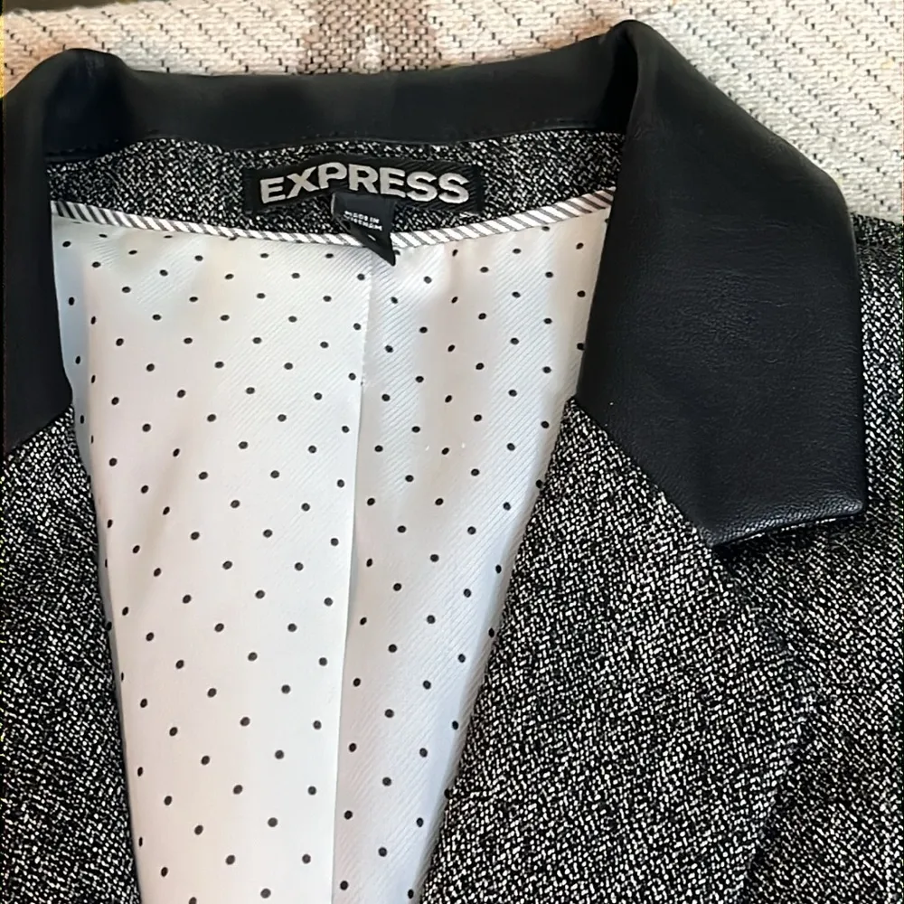 Express faux leather collar ruched sleeves front pockets blazer - Image 15