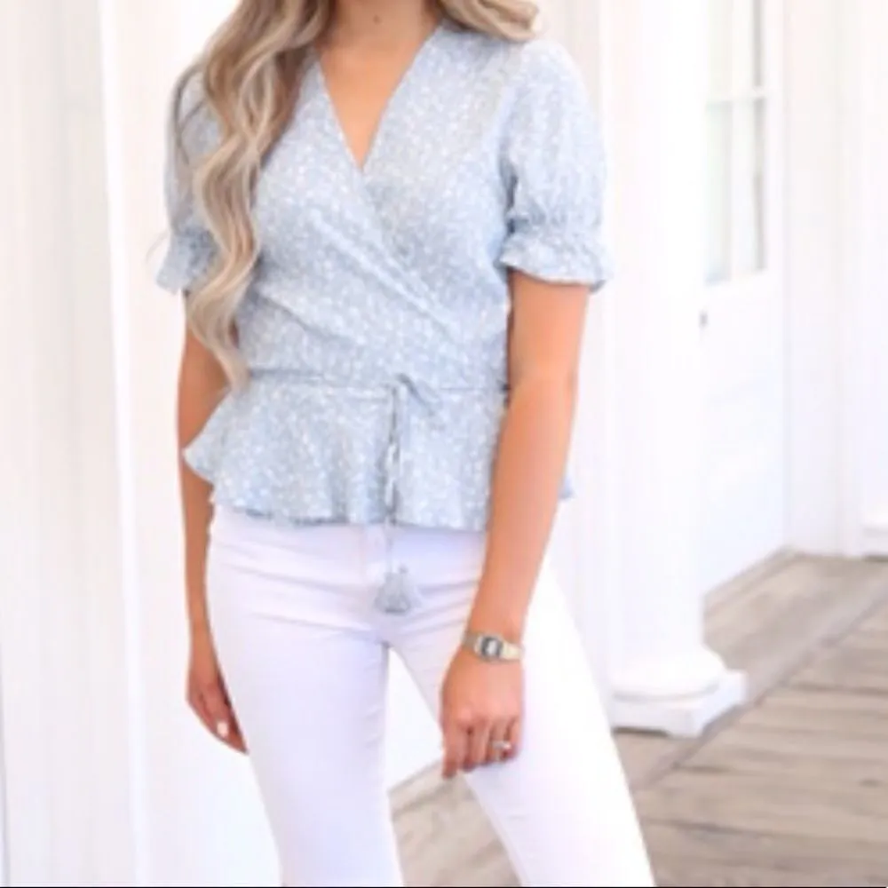 ✨ Santorini Wrap Top✨ Blue Size M - Image 2