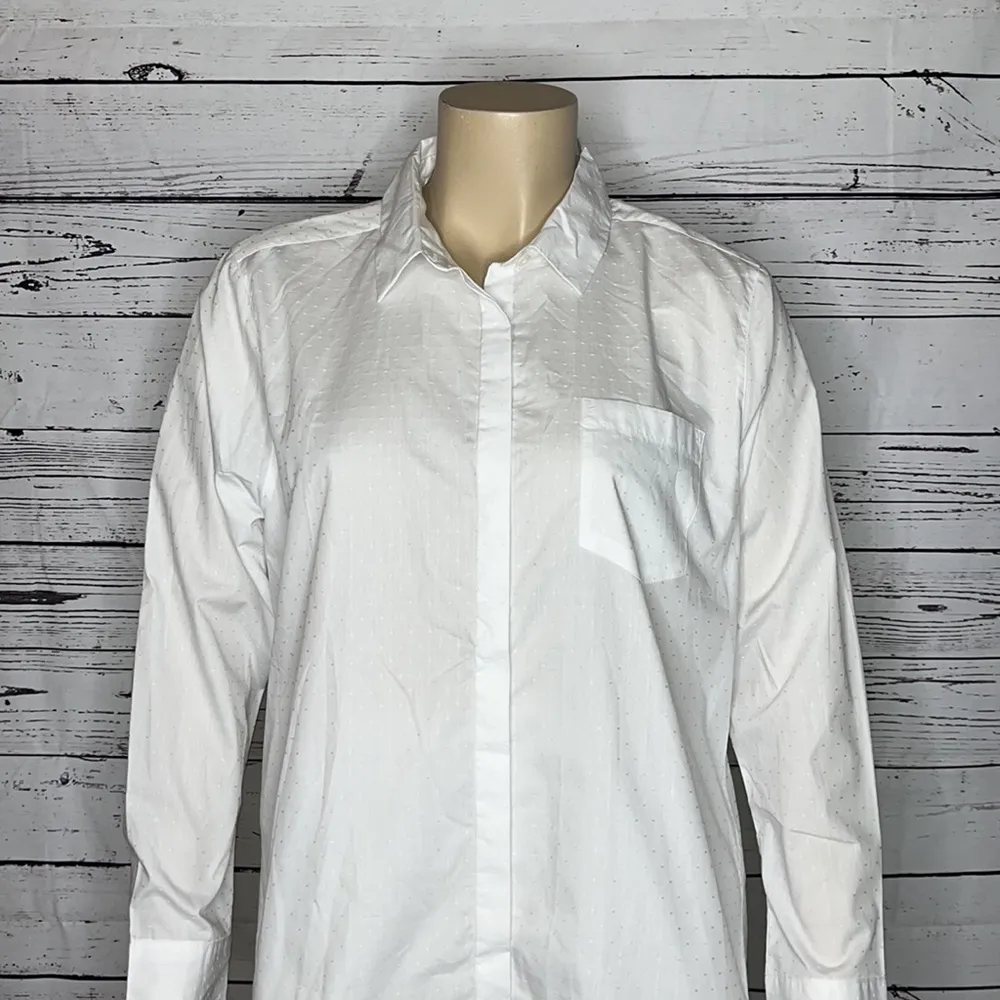 Van Heusen NWT Size XXL White Swiss Dot Chest Pocket Button Down Tunic Shirt Top - Image 2
