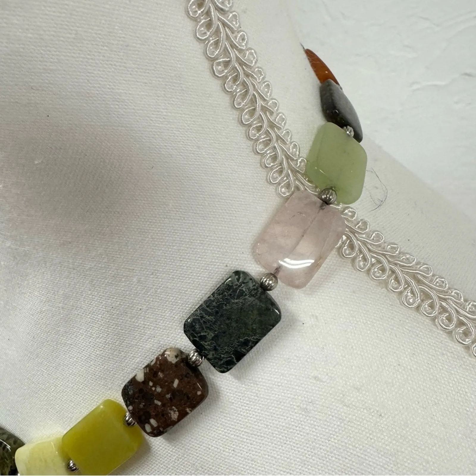 Handmade Colorful Stone Necklace Short Beaded Jewelry Womens Casual Green Pink - Image 3
