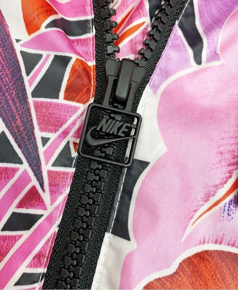 Nike Sportswear Windrunner Cropped Icon Clash Woven Full Zip Track Jacket - Image 13