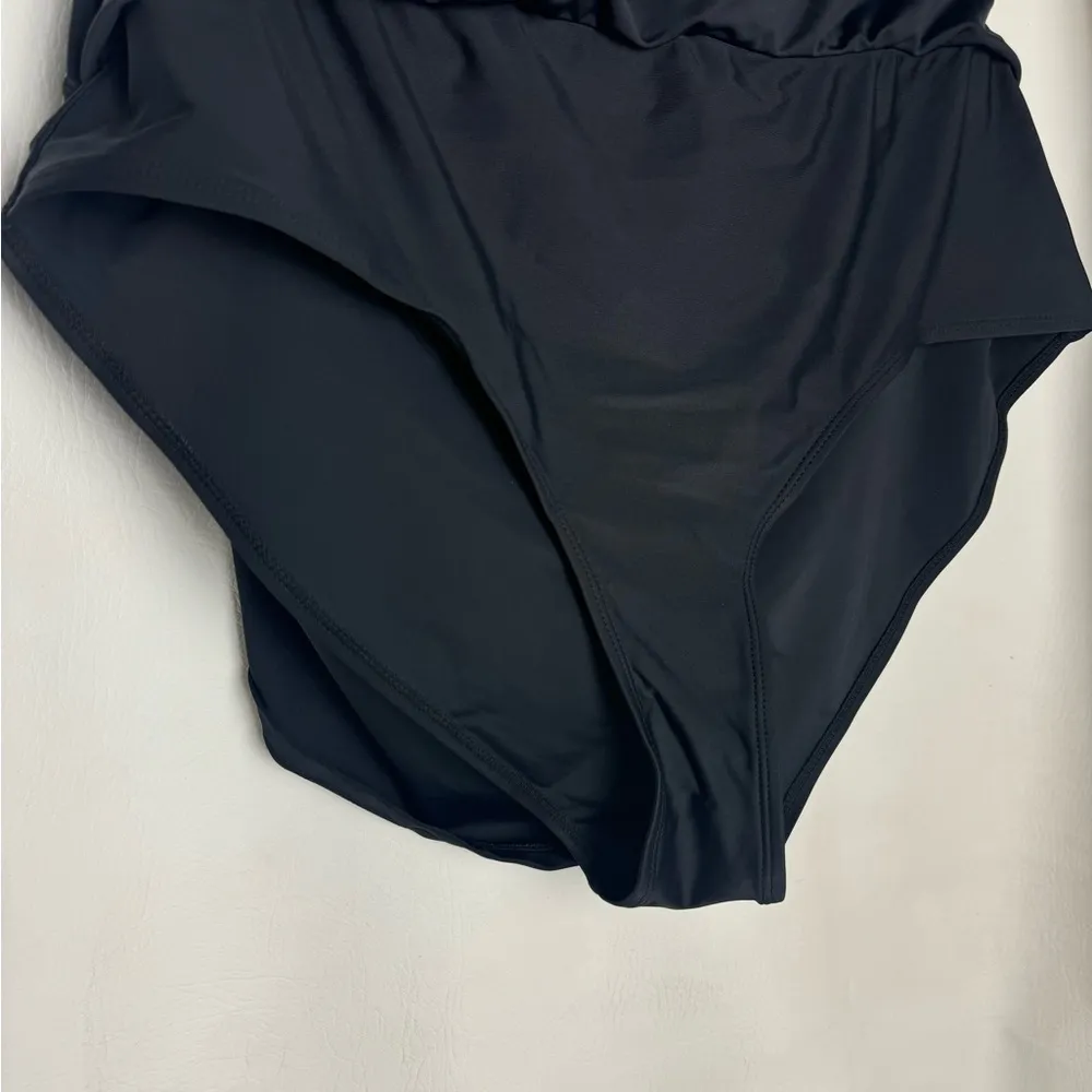 Classic Black Women's Skirt swimsuit bottom NWOT size 22 - Image 4