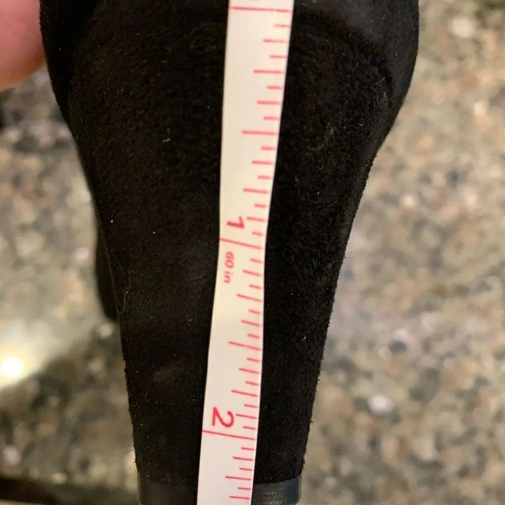 Stuart Weizman Suede Leather Pumps with Flower Petal Detail Size 8 - Image 10