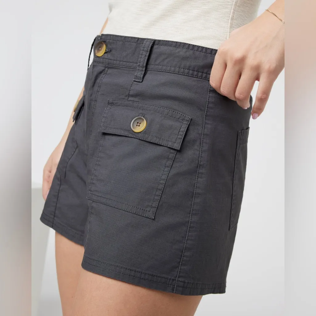 NWT Vuori Vintage Ripstop Utility Short in Charcoal Size S - Image 2