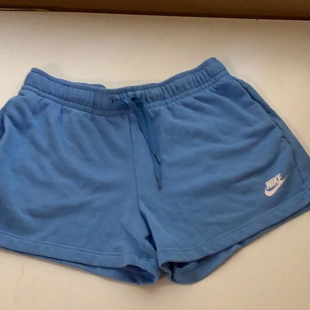 Nike Size Medium Light Blue Elastic Tie Waist Shorts. Preloved - Image 7