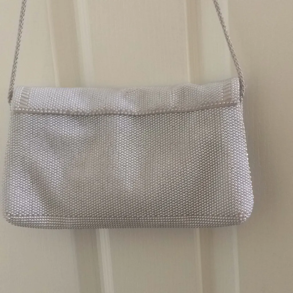 FINAL MARKDOWN Lovely ladies evening purse - Image 4
