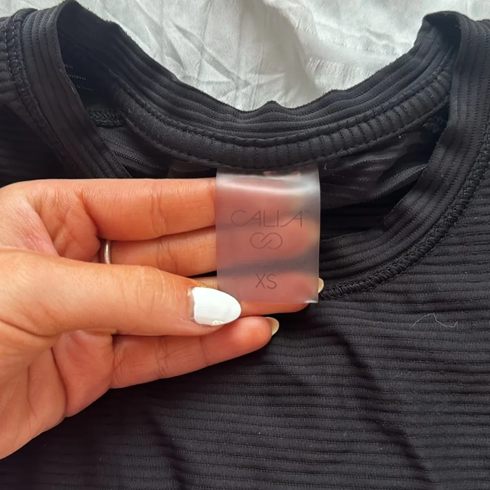 Rarely worn, size extra small, athletic shirt, dicks sporting goods “calla” - Image 4