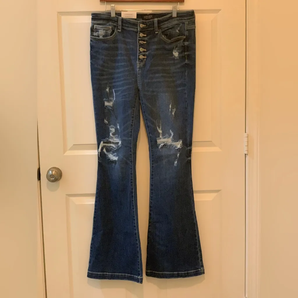 Judy Blue Los Angeles Distressed Trouser Flare Jeans in Blue.      Size-15 - Image 3