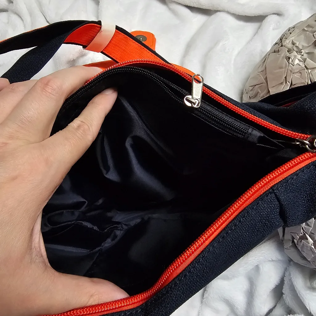 Auburn University Tigers Blue And Orange Textured Crossbody Bag - Image 9