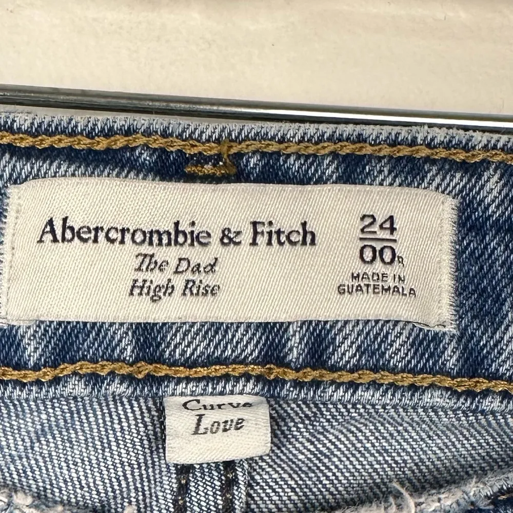 Abercrombie and Fitch Curve Love The Dad High Rise Jeans Women’s Sz 24 - Image 7