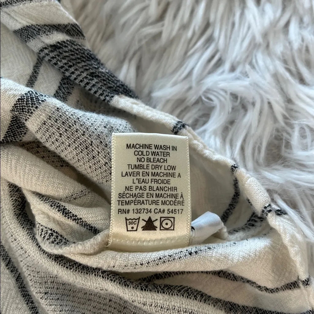 Cloth & Stone  top Size Small - Image 5