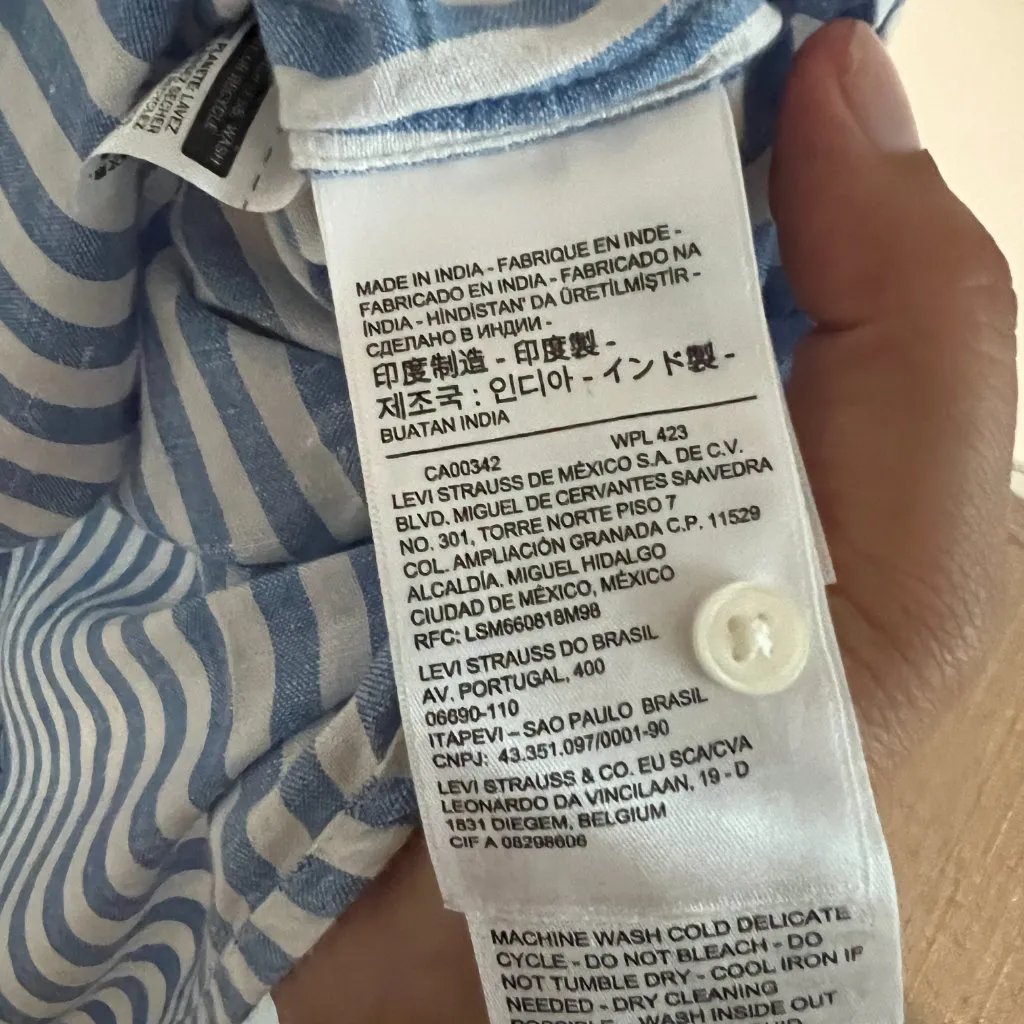 Levis small striped button down top - Image 7