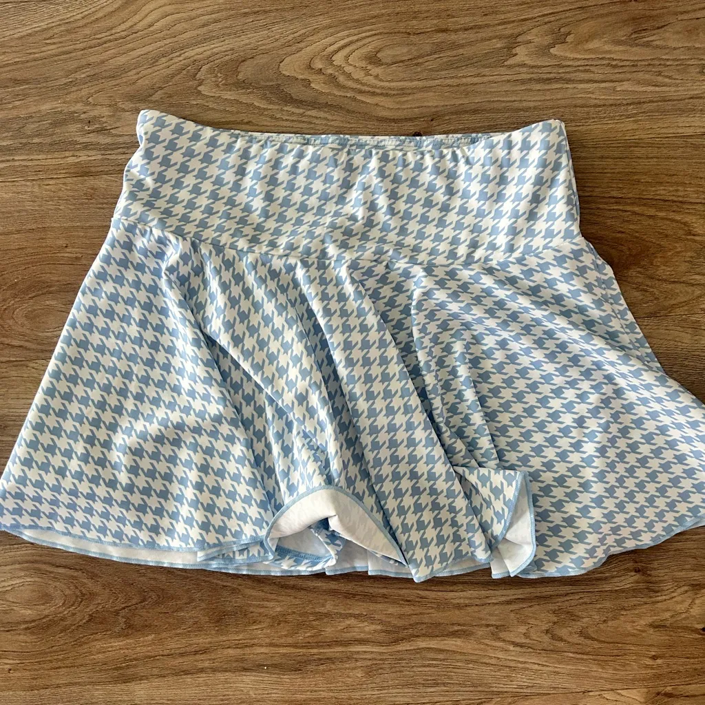 Halara  Baltic Sea Houndstooth Skort  Skirt - Image 4