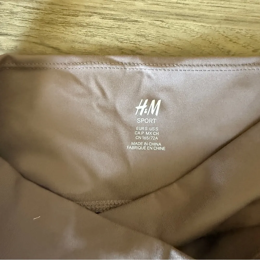 H&M Sport High-Waisted Light Brown/Gray Leggings Size S - Image 3